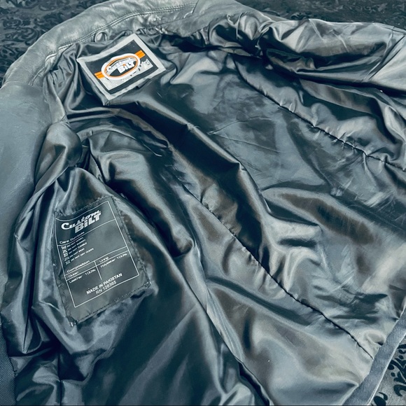 Custom Bilt Woman’s Motorcycle Jacket - Picture 8 of 9